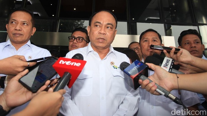 1747825665226-budi-arie-sambangi-kpk-minta-pengawalan-program-koperasi-desa-1747821502037_169