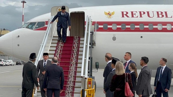 1750310832121-sambutan-hangat-iringi-lawatan-prabowo-ke-rusia-1750302254351_169