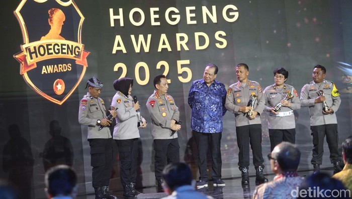 1752685583053-deretan-penerima-anugerah-hoegeng-awards-2025-sosok-teladan-di-tubuh-polri-1752680243233_169