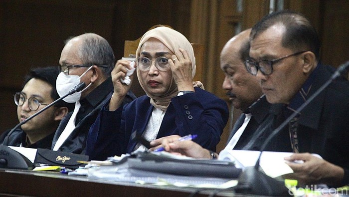 1753355216026-sidang-lanjutan-kasus-korupsi-mantan-dirut-asdp-1753352744585_169