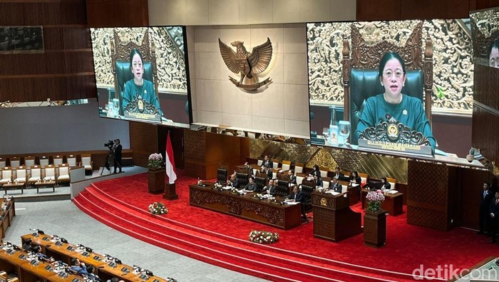 1758606097709-rapat-paripurna-dpr-ri-1758598747995_169