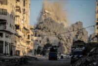 1759360848871-menara-mekkah-di-kota-gaza-kota-terbesar-di-jalur-gaza-hancur-saat-dibombardir-militer-israel-1759119578014_169