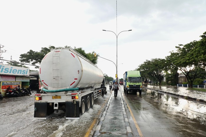 1761370250437-penanganan-banjir-di-semarang-dan-demak-1761361428905