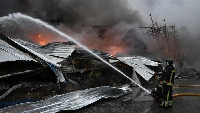 1761434352372-ukraine-russia-conflict-war-1761420272657_169