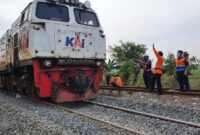 1761434362972-jalur-hilir-ka-antara-stasiun-kedunggedeh-stasiun-lemahabang-kab-bekasi-sudah-dapat-dilewati-oleh-semua-kereta-api_169