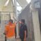 1761543274789-polisi-saat-mengecek-atap-lapangan-padel-yang-roboh-di-jakbar-dok-istimewa-1761473139612_169