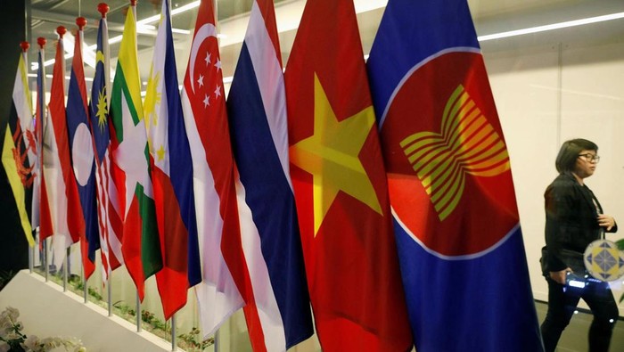 1761565096152-ilustrasi-bendera-negara-anggota-asean_169