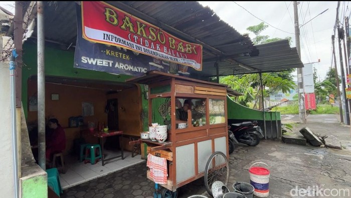 1761629968150-bakso-babi-di-ngestiharjo-kasihan-bantul-senin-27102025-1761576189573_169