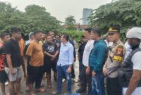 1761651509918-polisi-menyita-20-senjata-tajam-hingga-senapan-angin-terkait-keributan-antarkelompok-berujung-seorang-pengacara-ditembak-di-la-1761648347181_169