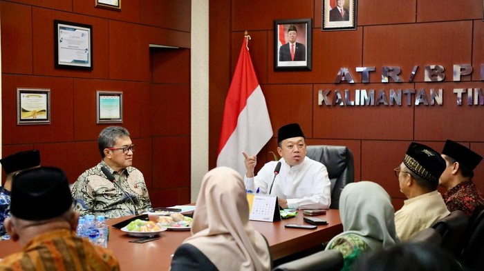 1761651590234-menteri-agraria-dan-tata-ruang-atrkepala-badan-pertanahan-nasional-bpn-nusron-wahid-saat-berada-di-kaltim-1761302459624_169