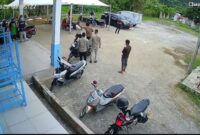 1761845895260-video-wakil-bupati-pidie-jaya-hasan-basri-diduga-menghajar-kepala-sppg-muhammad-reza-viral-di-medsos-foto-screenshot-video-vir-1761827443218_169