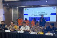 1761910726074-konferensi-pers-kasus-penipuan-modus-trading-crypto-wildandetikcom-1761897438320_169