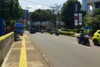 1761975170830-jalan-kemang-raya-jakarta-selatan-usai-dilanda-banjir-1761969107872_169