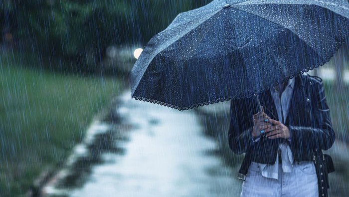 1762083323500-ilustrasi-hujan_169