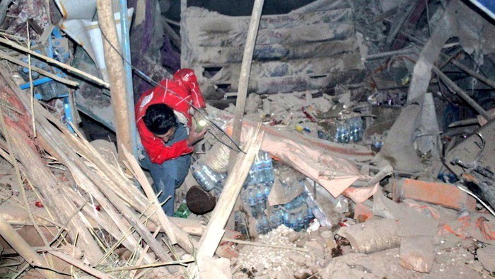 1762211933890-gempa-dahsyat-guncang-afghanistan-utara-tewaskan-puluhan-1762152686643_169