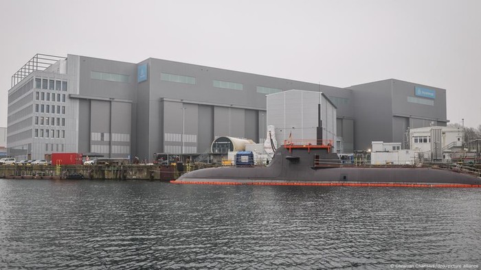 1762256327692-cina-tahan-logam-tanah-jarang-industri-militer-jerman-terancam-1762254305742