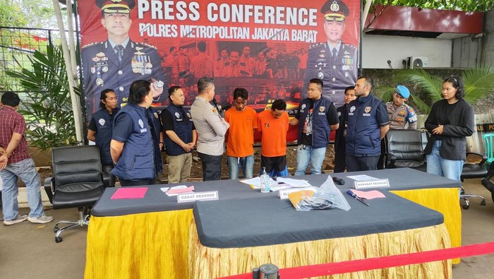 1762407659686-pelaku-pencurian-rumah-kosong-di-jakbar-matius-alfonsdetikcom-1762403856040_169