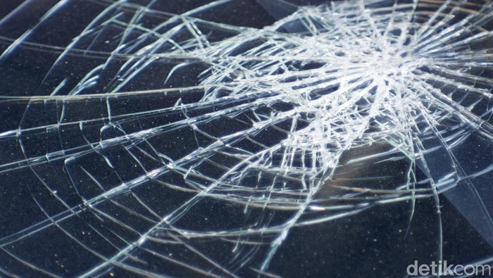 1762407719970-ilustrasi-kecelakaan_169