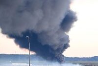 1762429234629-pesawat-kargo-ups-jatuh-dekat-bandara-louisville-asap-tebal-mengepul-di-langit-kentucky-1762337221614_43