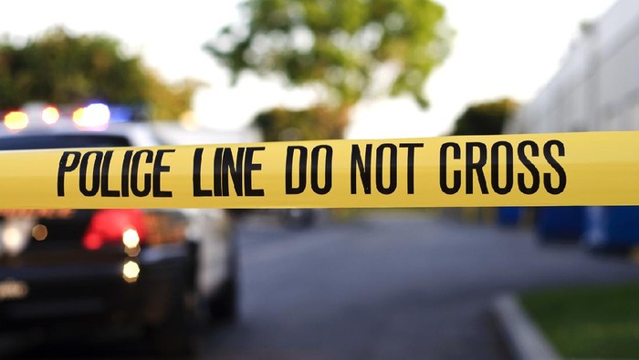 1762450500646-ilustrasi-garis-polisi-1_169