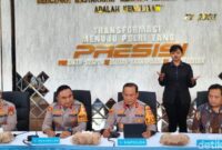 1762494222557-konferensi-pers-polda-metro-jaya-soal-kasus-tuduhan-ijazah-palsu-jokowi-1762487376388_169