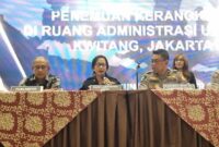1762494233245-konferensi-pers-di-rs-polri-taufiqdetikcom-1762488937551_169