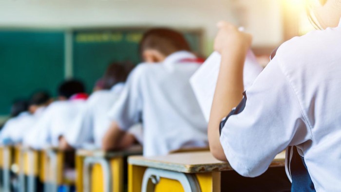 1762666320734-ilustrasi-anak-ujian-sekolah-1740977407457_169