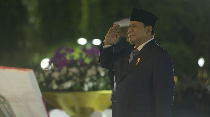 1762730537283-prabowo-pimpin-upacara-ziarah-dan-renungan-hari-pahlawan-1762709033758_169