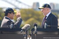1762969100030-presiden-prabowo-dan-pm-australia-albenese-saat-konferensi-pers-usai-pertemuan-bilateral-di-kapal-hmas-canberra-sidney-austral-1762926600513_169