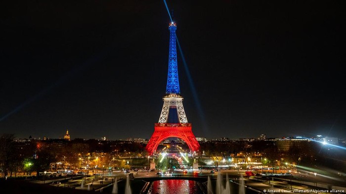 1763034008474-paris-peringati-10-tahun-teror-bataclan-1763029040562