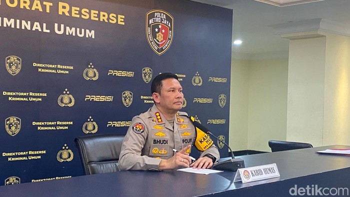 1763206259195-kabid-humas-polda-metro-jaya-kombes-bhudi-hermanto-wildan-ndetikcom-1762769617889_169