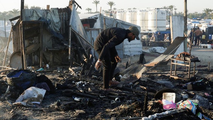 1763248734297-penampakan-tenda-tenda-pengungsi-palestina-hancur-diserang-israel-1744889995695_169