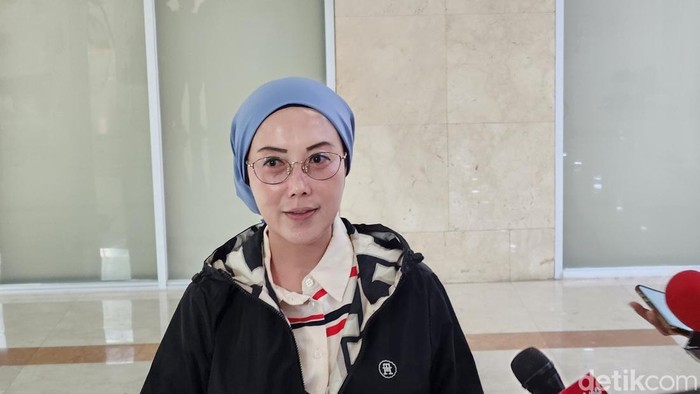 1763248776763-anggota-komisi-viii-dpr-ri-selly-andriany-gantina-adrialdetikcom-1756026293480_169