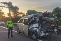 1763444255468-kecelakaan-maut-di-km-72-tol-cipali-purwakarta-1763437811689_169