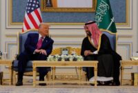 1763593476522-trump-gandeng-mohammed-bin-salman-bawa-investasi-ke-as-1747150667594_169