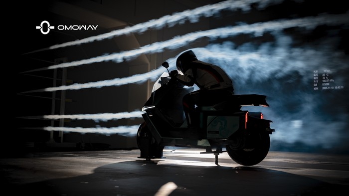 1763636734549-adv-1763635775089