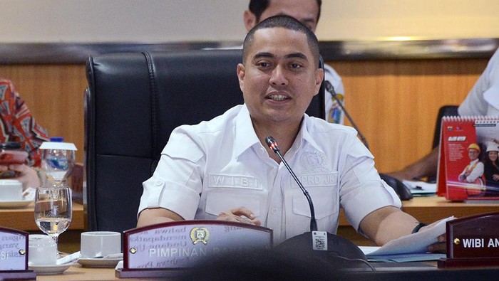 1763852686711-wakil-ketua-dprd-dki-jakarta-wibi-andrino_169