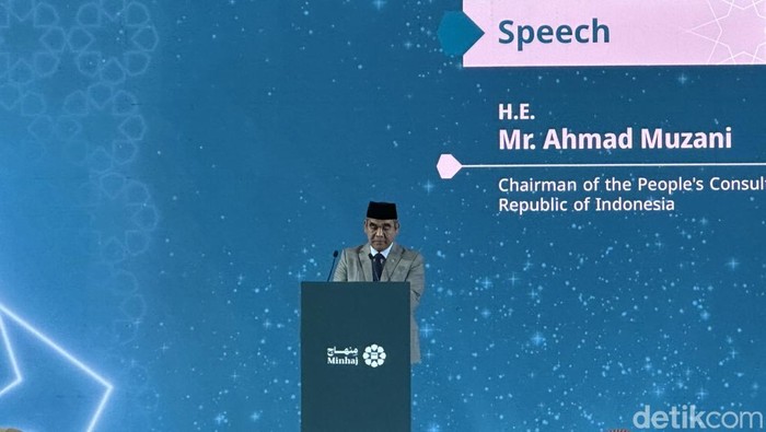 1764198287234-ahmad-muzani-saat-berpidato-di-acara-peluncuran-platform-elektronik-liga-muslim-dunia-di-makkah-arab-saudi-isal-mawardidetikco-1764186792285_169