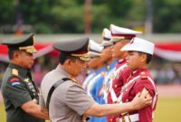1764306360882-kapolri-dan-panglima-di-pelantikan-taruna-akmil-dan-akpol-2025-1764300378291_169