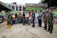 1764738375753-bakti-bca-salurkan-bantuan-ke-korban-bencana-di-medan-hingga-langkat-1764737125175_169