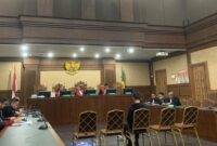 1764781601359-sidang-kasus-suap-vonis-lepas-korupsi-minyak-goreng-muliadetikcom-1764778596262_169