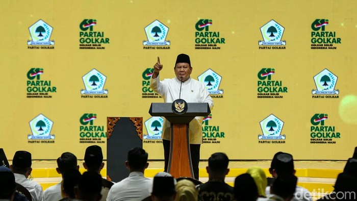 1764954350259-prabowo-hadiri-puncak-hut-ke-61-partai-golkar-1764946547484_169