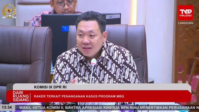 1764975891197-wakil-ketua-komisi-ix-dpr-charles-honoris-1759306466171_169