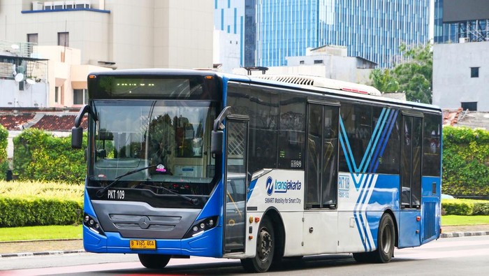 1764997558459-ilustrasi-transjakarta-1745903314872_169