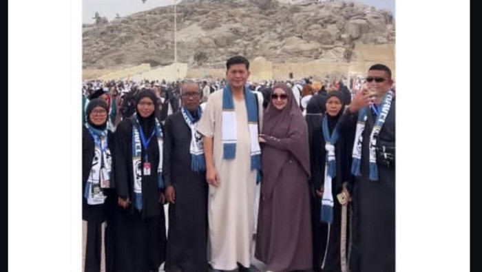 1764997563882-tangkapan-layar-bupati-aceh-tengah-umrah-di-tengah-banjir-yang-terjadi-di-aceh-istimewa-1764920735797_169