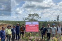 1765040753833-menteri-kehutanan-raja-juli-antoni-mengumumkan-penyegelan-terhadap-4-subyek-hukum-yang-diduga-menjadi-penyebab-terjadinya-benc-1765039084318_169