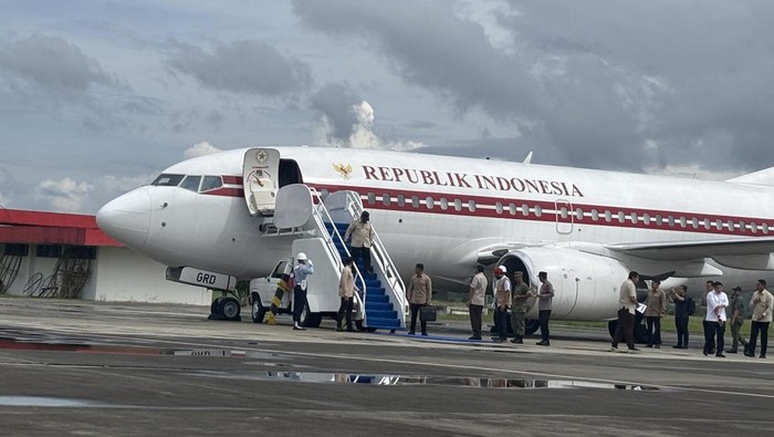 1765083931855-presiden-prabowo-subianto-tiba-di-aceh-firdadetikcom-1765079595384_169