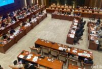 1765170351256-meutya-hafid-1765168908187_169