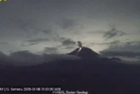 1765235070923-gunung-semeru-1765214202093_169