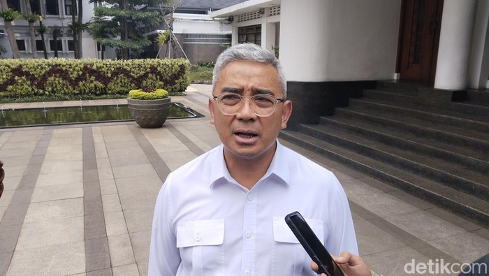 1765429597061-wali-kota-bandung-m-farhan-1765179367397_169